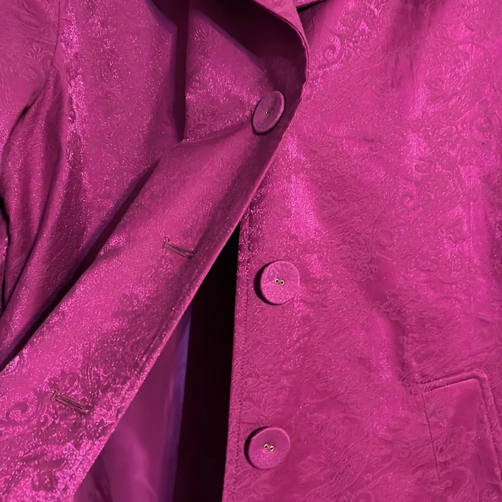 Beautiful jacket - Picture 5 of 6